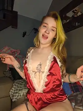 Snapshot of mattiethebaddieee chatting on February 2, 2026, 2:21 am mattiethebaddieee online show from February 2, 2026, 2:21 am