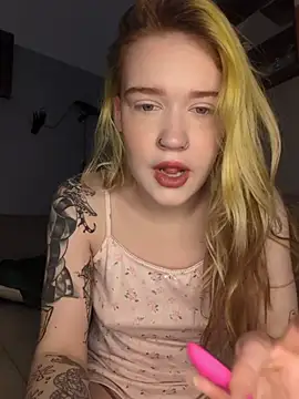 Snapshot of mattiethebaddieee chatting on February 22, 2026, 1:18 am mattiethebaddieee online show from February 22, 2026, 1:18 am