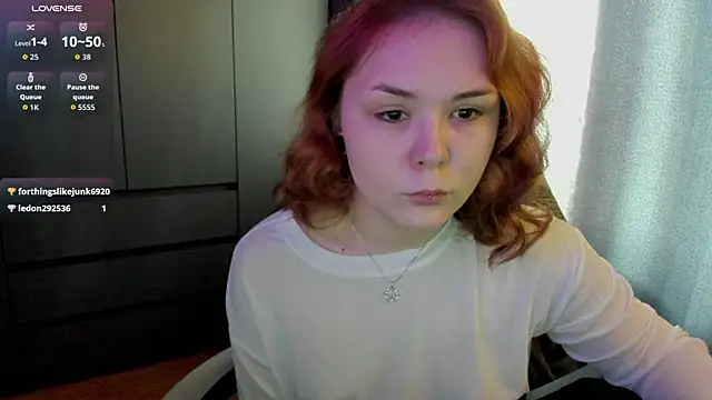 sophia lix online show from March 20, 2026, 3:11 am