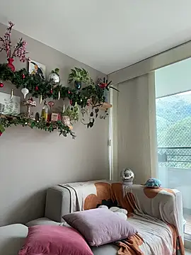 SugarTroubl33 online show from November 29, 2025, 2:09 pm