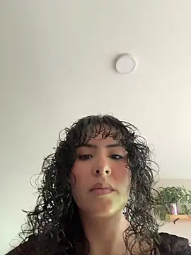 SugarTroubl33 online show from January 13, 2026, 1:38 pm