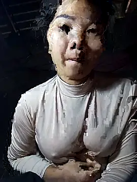 Lovebaby-love online show from December 18, 2025, 1:33 am