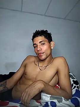 Alex Sweeting online show from November 16, 2025, 5:02 am