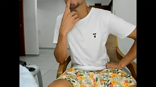 Snapshot of brian_god chatting on October 27, 2025, 6:50 am brian god online show from October 27, 2025, 6:50 am