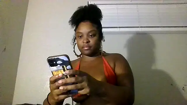 Snapshot of lavishsquirter_ chatting on November 16, 2025, 9:15 am lavishsquirter online show from November 16, 2025, 9:15 am