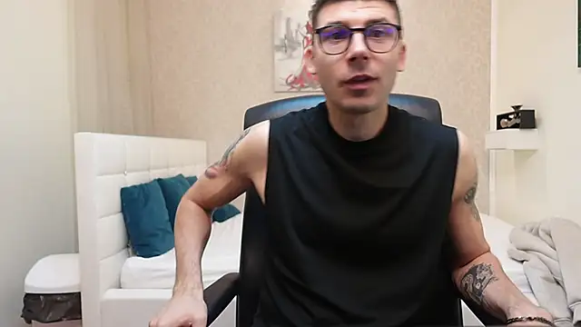  Alex Star online show from October 30, 2025, 3:30 am