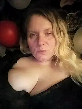 Lana-murr online show from February 19, 2026, 8:16 pm