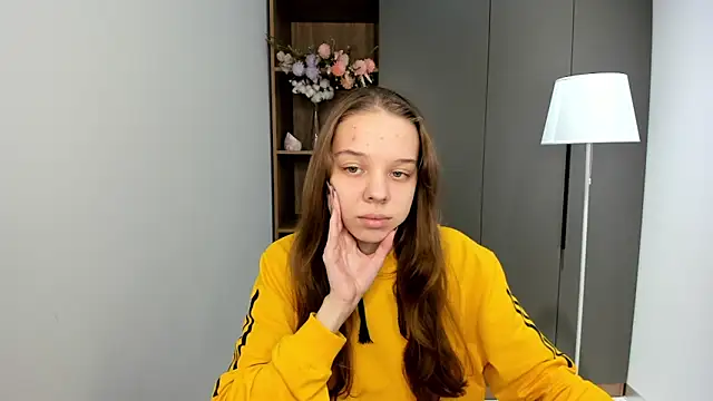 Snapshot of CorazonKlann chatting on October 28, 2025, 11:25 am CorazonKlann online show from October 28, 2025, 11:25 am