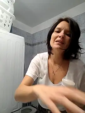 Piediniecollant online show from December 19, 2025, 5:36 am