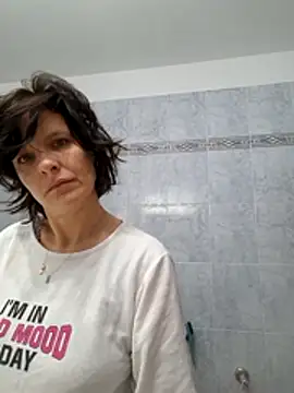 Piediniecollant online show from December 23, 2025, 5:38 am