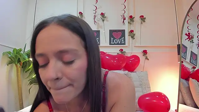 AmberrMoore  online show from February 14, 2026, 5:43 pm