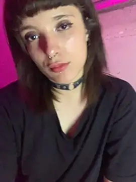 xlucifer13 online show from December 4, 2025, 4:44 am