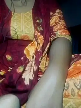 Liza0103 online show from May 11, 2026, 5:43 pm