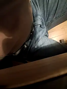 EchoVibe 86 online show from November 4, 2025, 4:39 pm