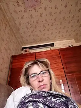 Snapshot of Georgette466 chatting on November 2, 2025, 8:28 am Georgette466 online show from November 2, 2025, 8:28 am