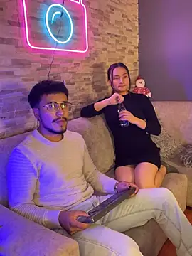 Noa N Luxy online show from December 5, 2025, 3:48 am