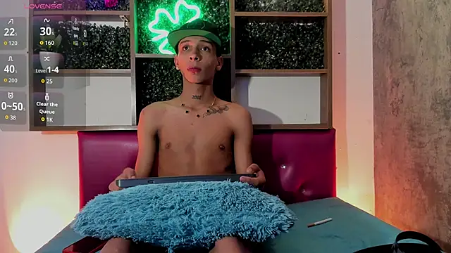 Max Steell online show from November 14, 2025, 3:38 am