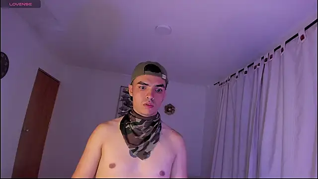 Snapshot of nicoking2025 chatting on October 31, 2025, 2:01 am nicoking2025 online show from October 31, 2025, 2:01 am