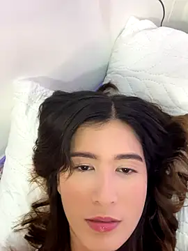 Snapshot of emilyy1_ chatting on October 29, 2025, 3:20 am emilyy1 online show from October 29, 2025, 3:20 am