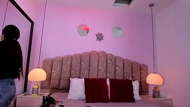 Kim Luna1 online show from March 26, 2026, 12:11 pm