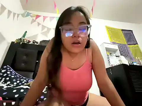 SolcitaThiccc online show from November 10, 2025, 2:43 am