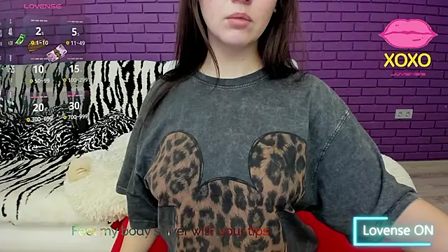 GlowMimi online show from February 5, 2026, 10:03 pm