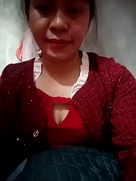 Bamboo-niee123 online show from November 10, 2025, 8:41 pm