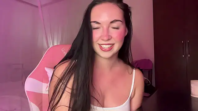 Bae Belle online show from November 28, 2025, 6:10 pm