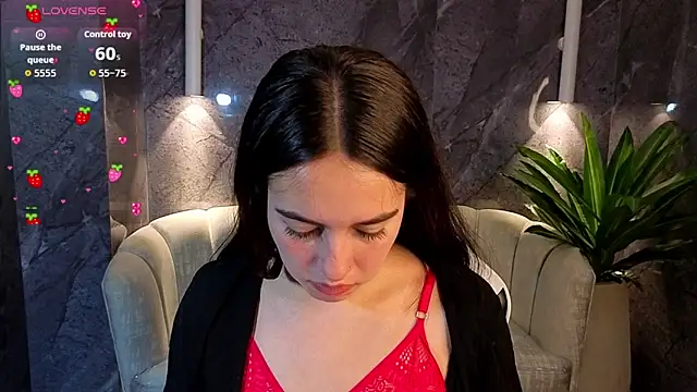 Nikka Tx online show from April 15, 2026, 1:18 pm