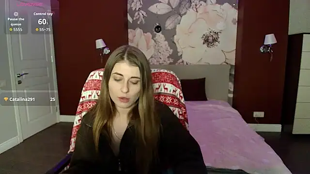 DemmyRose online show from April 13, 2026, 7:41 pm