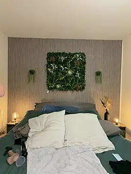 MysteryGirl   online show from February 26, 2026, 8:13 am