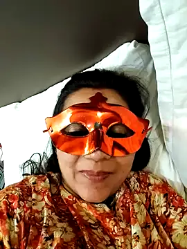 LOVE  RANI online show from May 5, 2026, 3:47 am