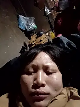 yoyo-mi online show from January 13, 2026, 1:05 pm