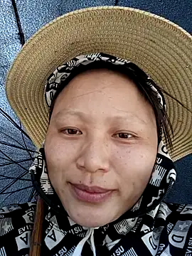 yoyo-mi online show from May 27, 2026, 2:19 am