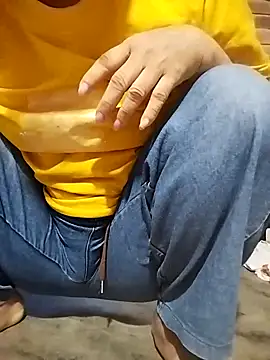 -Hazel-123 online show from November 21, 2025, 11:14 pm