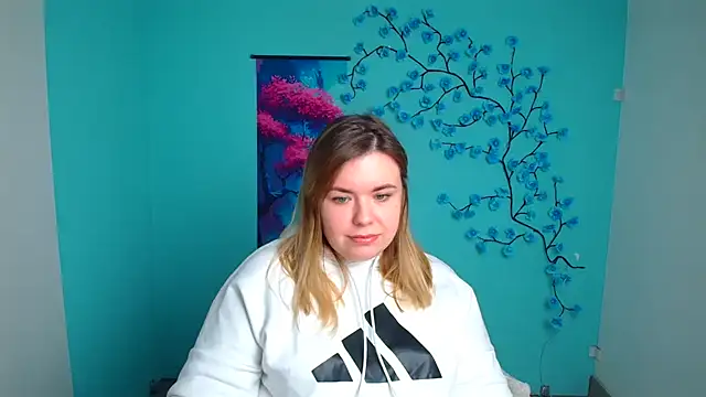 SusannaNight online show from November 4, 2025, 12:15 pm