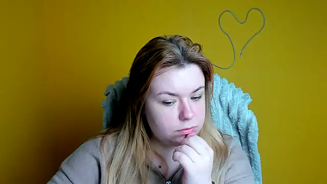 Snapshot of SusannaNight chatting on May 1, 2026, 11:15 am SusannaNight online show from May 1, 2026, 11:15 am