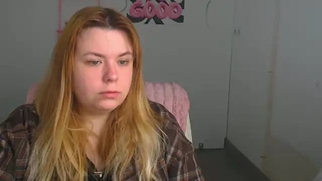 Snapshot of SusannaNight chatting on May 3, 2026, 5:13 am SusannaNight online show from May 3, 2026, 5:13 am
