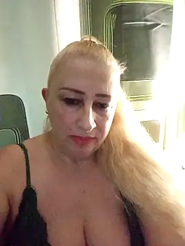 Esenia505 online show from November 27, 2025, 9:11 am