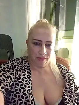 Esenia505 online show from November 29, 2025, 12:30 pm