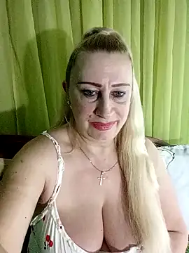 Esenia505 online show from April 11, 2026, 7:45 am