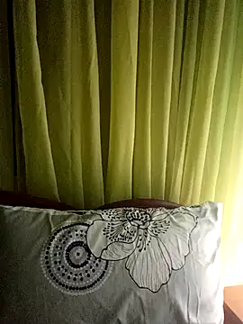 Esenia505 online show from April 12, 2026, 2:16 am