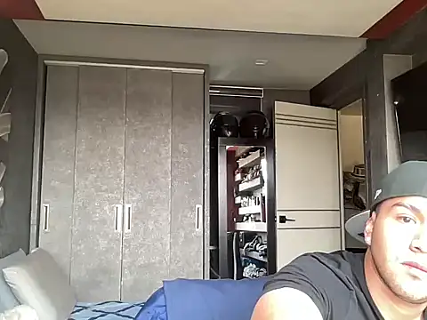 Bbydaddy 0 online show from May 10, 2026, 4:01 pm