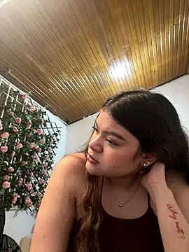 Tharafresneda  online show from October 29, 2025, 2:30 pm