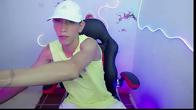 The latin boy online show from November 20, 2025, 7:57 pm