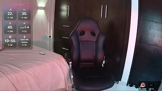 Snapshot of Marnie_Gray chatting on November 3, 2025, 8:43 pm Marnie Gray online show from November 3, 2025, 8:43 pm