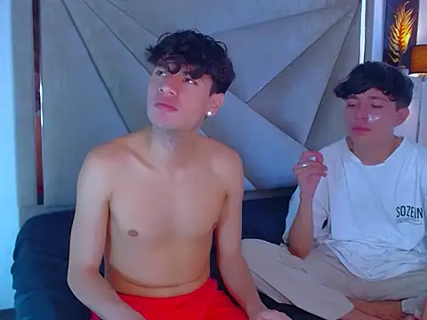 Snapshot of Austin_Noe chatting on November 2, 2025, 1:24 pm Austin Noe online show from November 2, 2025, 1:24 pm