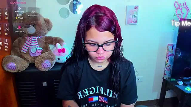 Emma boo online show from February 28, 2026, 2:51 pm