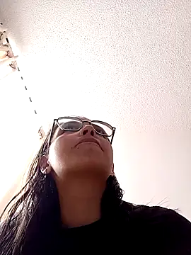 Macarena-2 online show from November 3, 2025, 6:53 pm