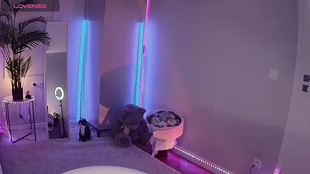 Alice Bloome online show from October 30, 2025, 6:26 am